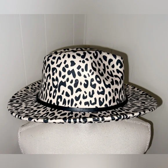 ?SNOW LEOPARD Print Flat Brim Hat Goorin Bros. Tactical Snow Leopard, Charcoal, One Size, Unisex main image 4